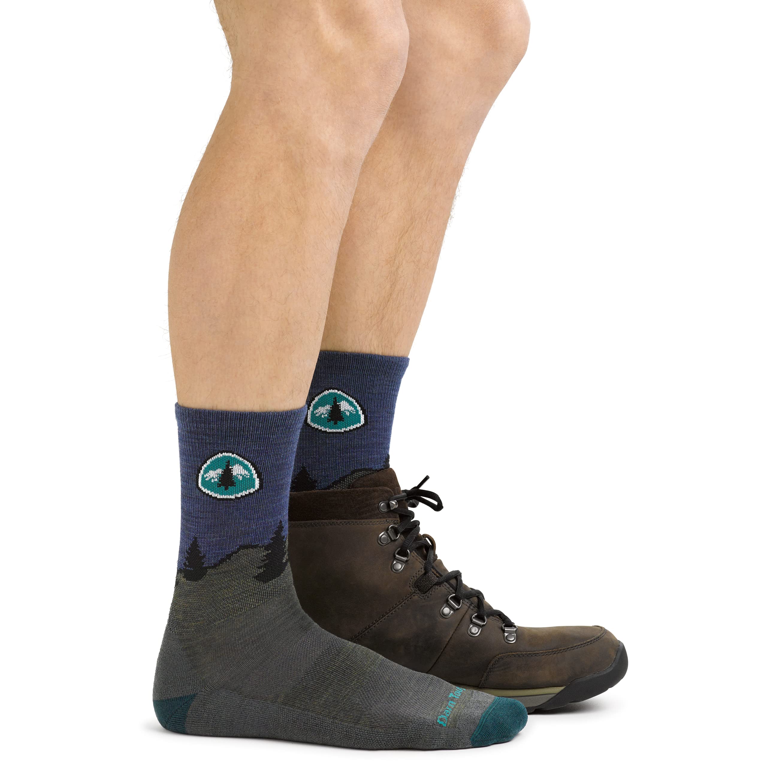 Darn Tough seamless technology sock for a smooth feel and reduced friction.