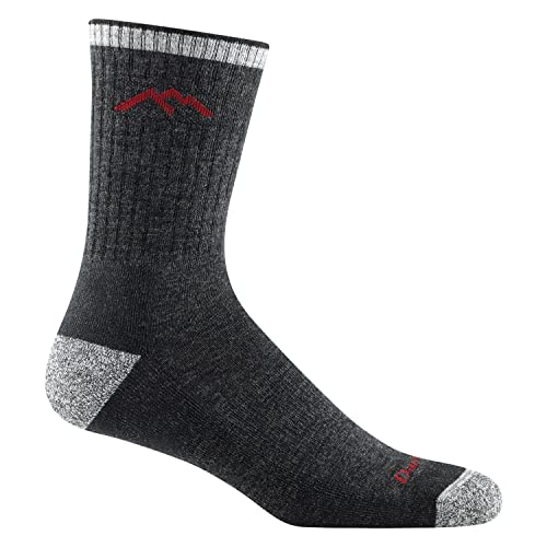 Darn Tough Vermont lifetime guarantee logo communicates durable, long-lasting socks.