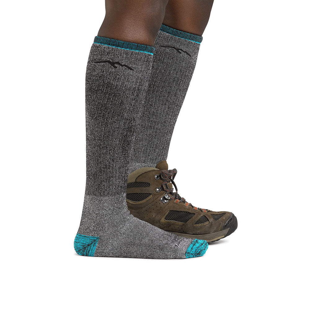 Close-up of seamless technology for a smooth fit