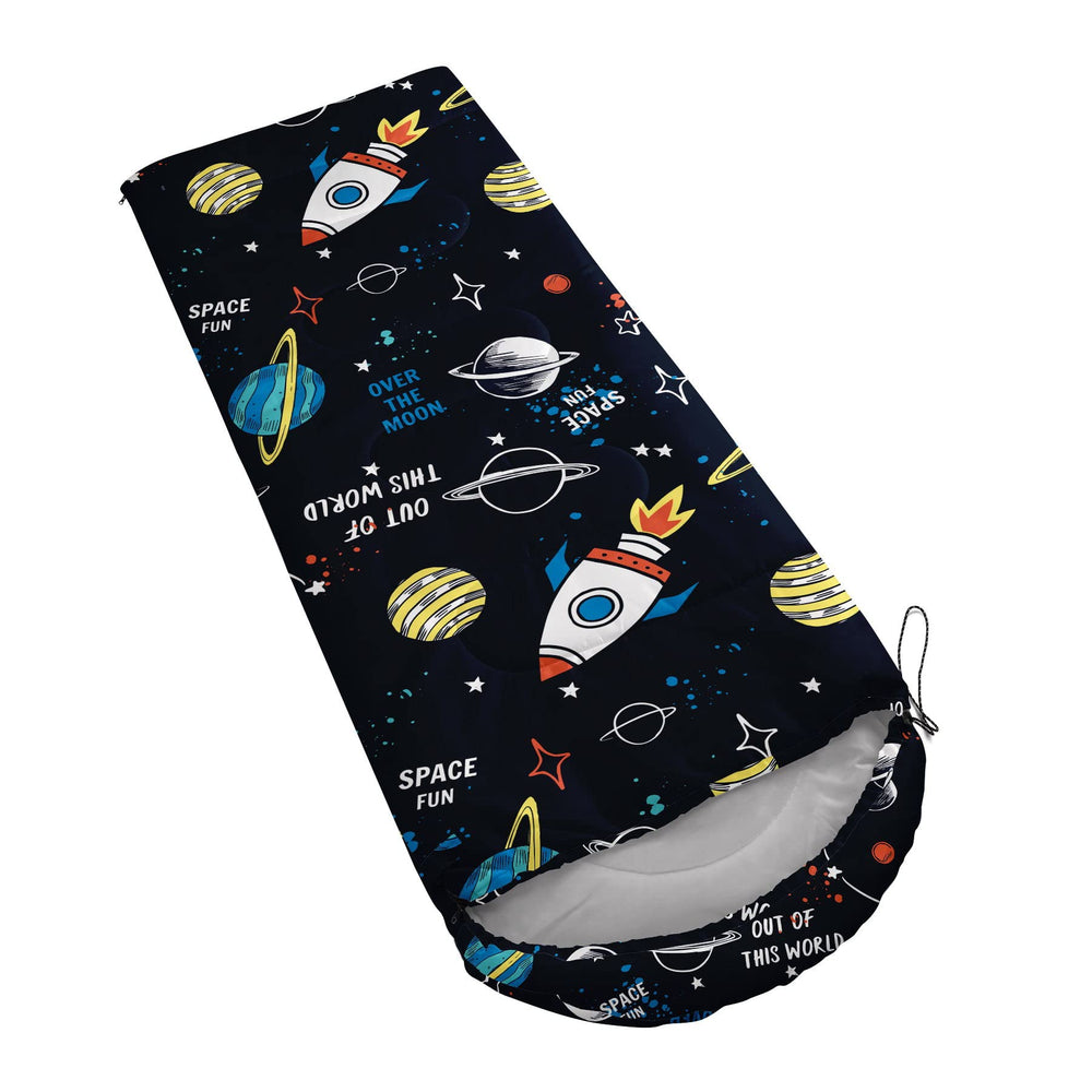 Datura Home kids sleeping bag hood-drawstring detail keeps warmth inside.