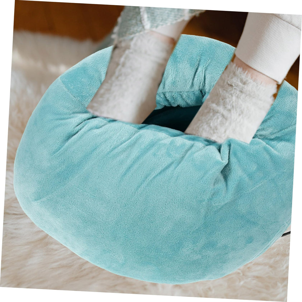DEARMAMY heating shoes in use with USB cable, compact warmth for cold days.