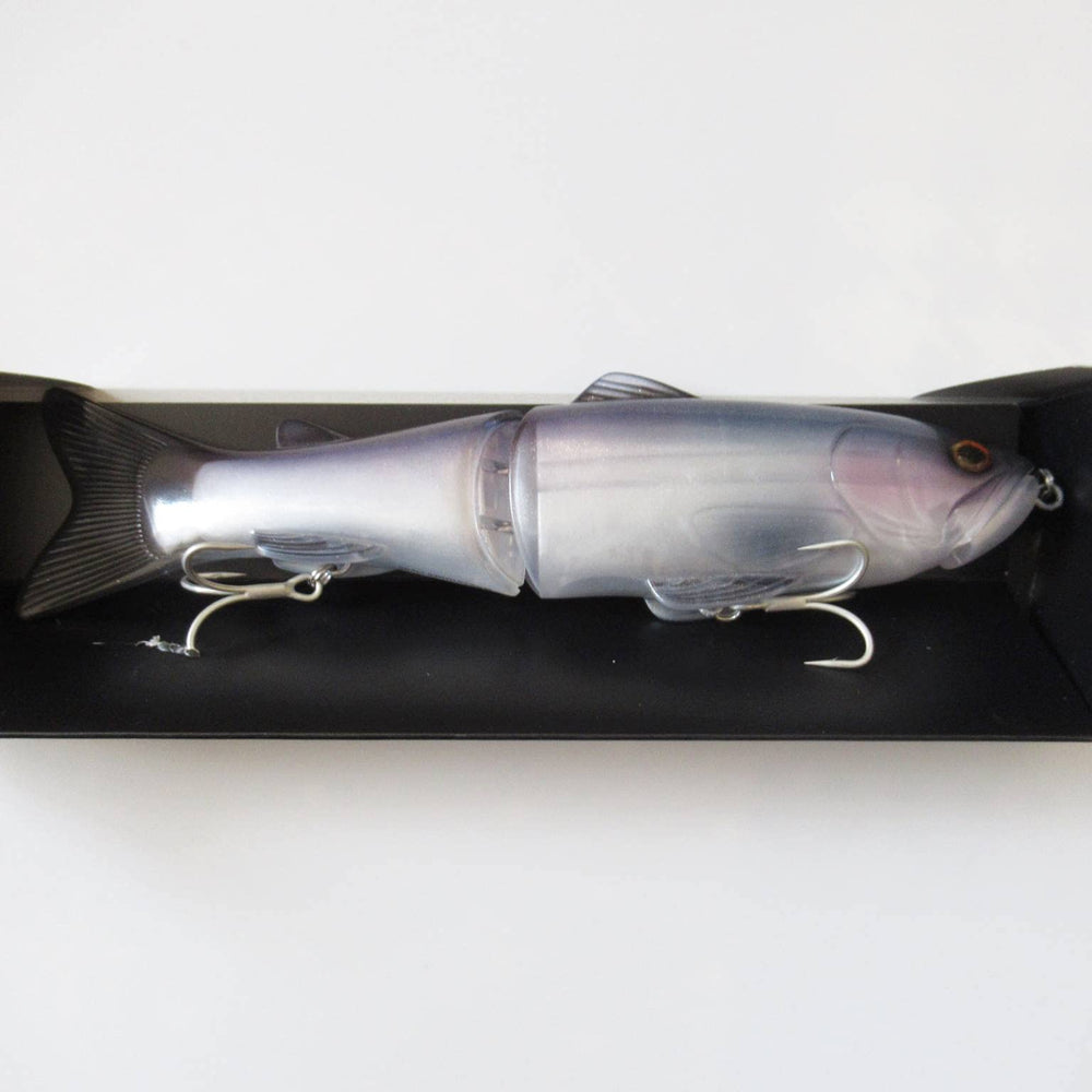 Close-up: 3D eyes, realistic scales and gills on the Silent Swimmer 250