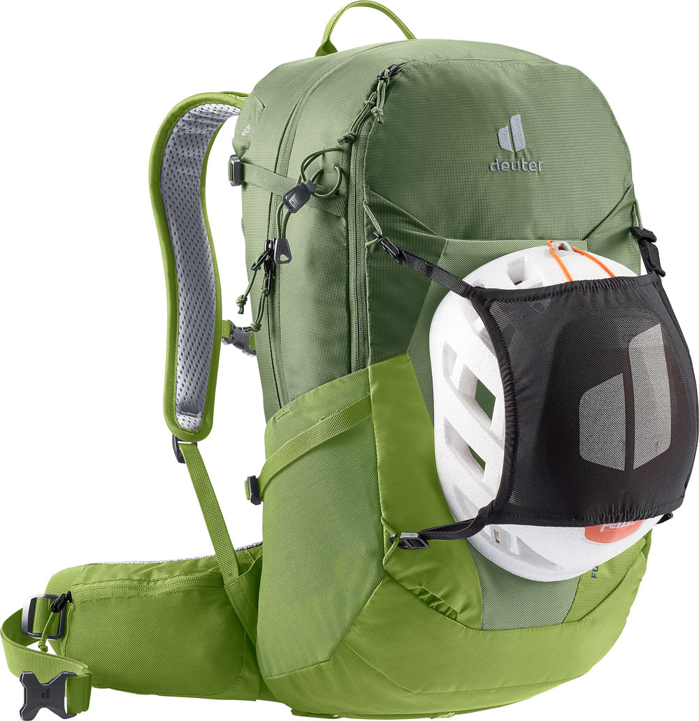 Deuter front pocket dries wet clothes quickly during breaks on the trail.