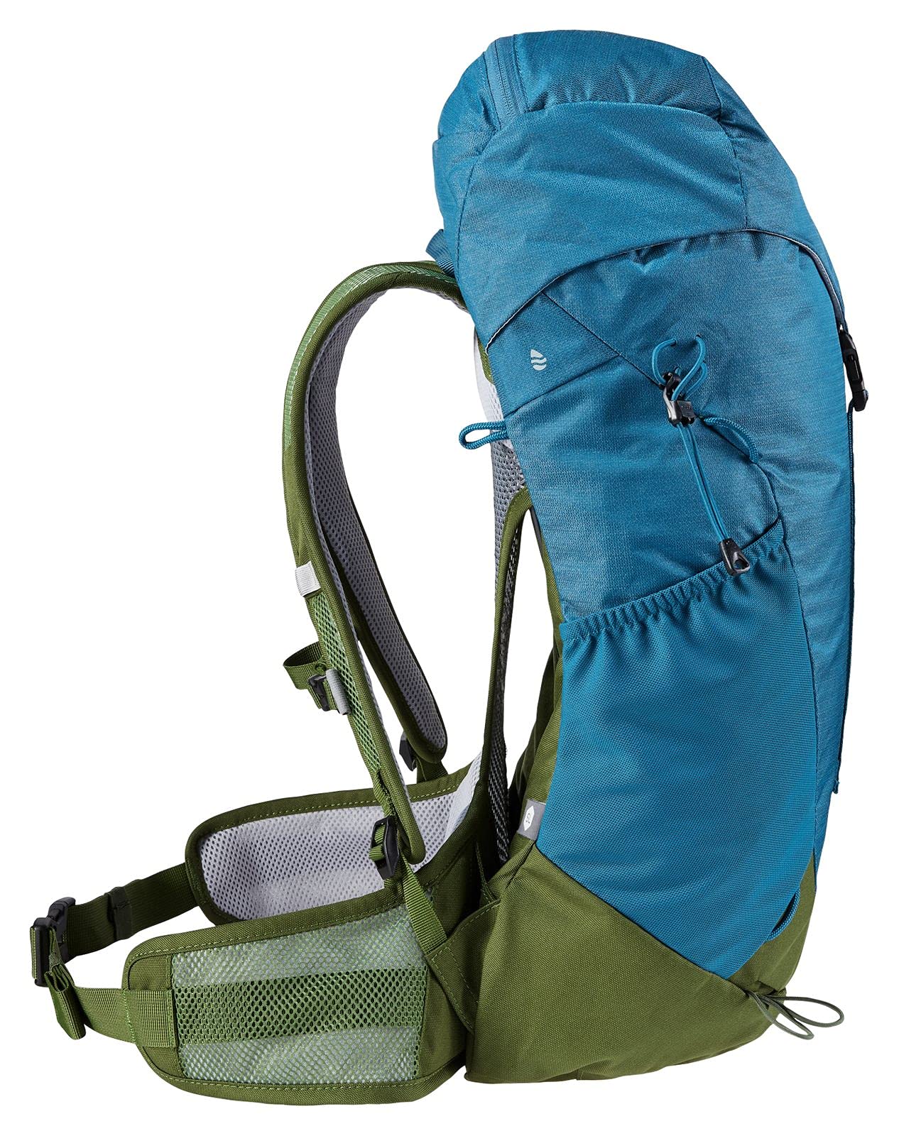 Deuter AC Lite 22 SL side pockets offer quick gear access
