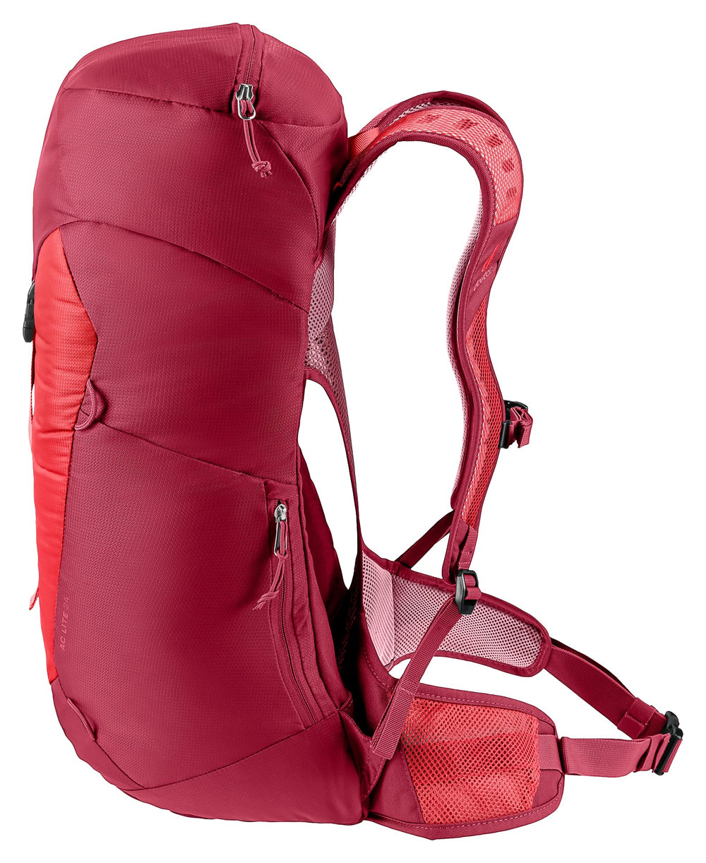 Deuter AC Lite 24L hydration compatibility demonstrates easy drink access