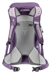Deuter AC Lite hydration compatibility shows space for a 2L bladder on the go.