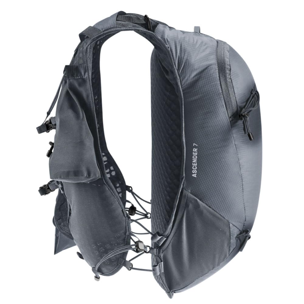 Deuter Ascender 7L cell pocket, secure storage on the move.