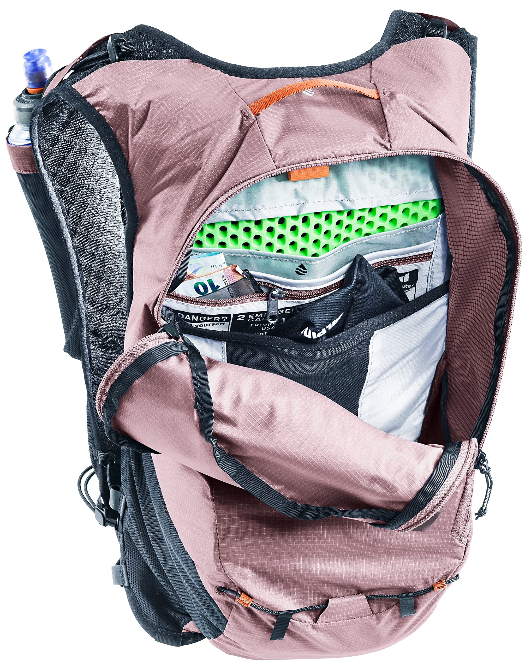 Deuter Ascender 7L grape hydration slot for quick on‑the‑move drinking