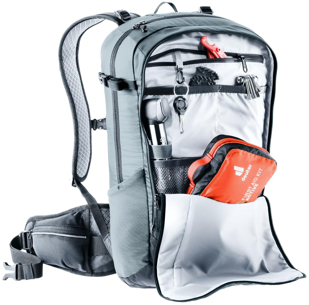 Deuter Flyt 14 reflective detailing improves low-light visibility.