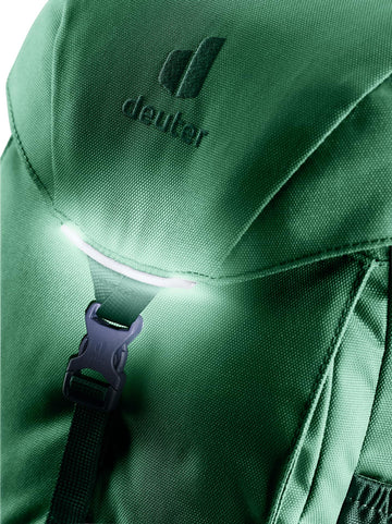 Deuter Forest Fox 14L drawcord lid opens for easy top access