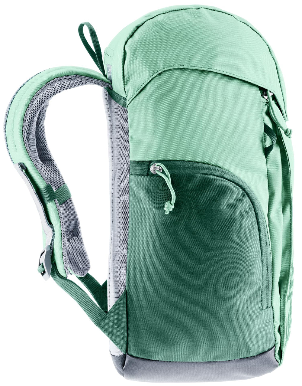 Deuter Forest Fox 14L reflective details improve visibility during dusk trails