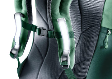 Deuter Forest Fox 14L ventilated back system enhances airflow