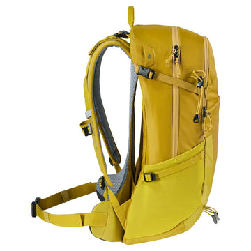 Deuter Futura 23 Aircomfort back system provides breathable support on warm trails.