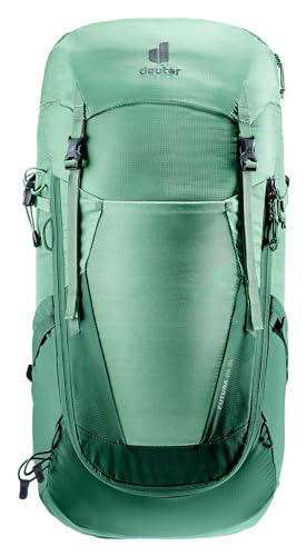 Deuter Futura 24 SL Active-Comfort-Fit straps keep a secure, adaptable hold.