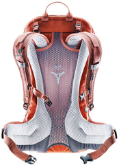 Deuter Futura 25 SL ActiveFit harness adapts to your shoulders for a comfortable fit.