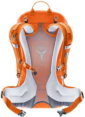 Aircomfort back system provides maximum ventilation during active day hikes