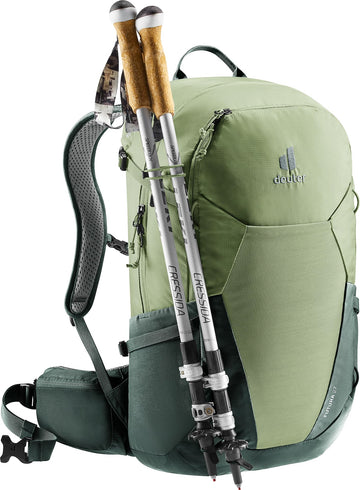 Deuter Futura 27 hydration compatibility invites easy water access on long walks