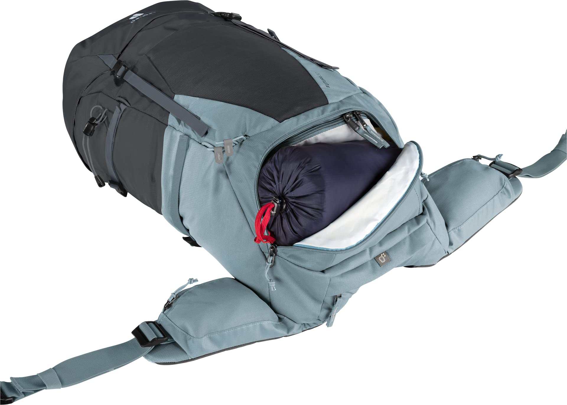 Deuter Futura 32 ActiveFit shoulder harness for personalized comfort.