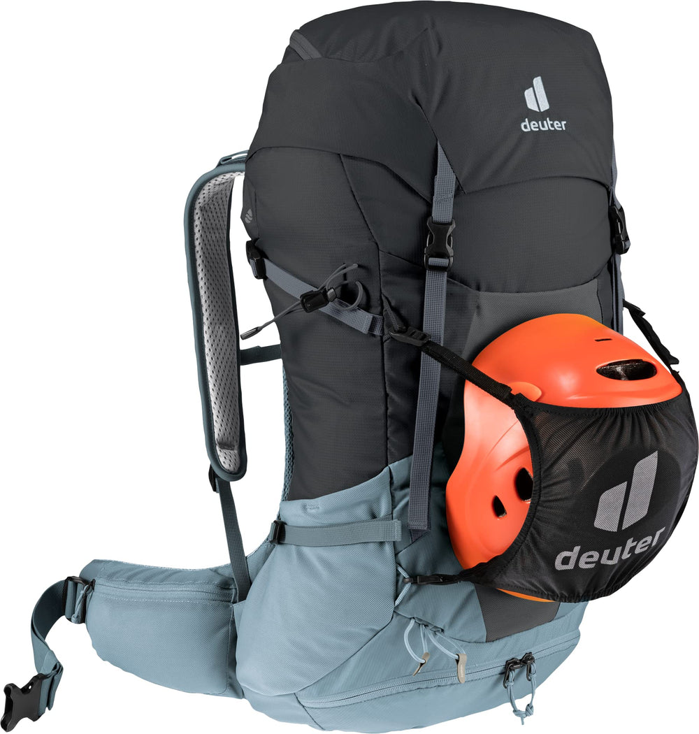 Deuter Futura 32 ergonomic hip fins with dual-density foam.