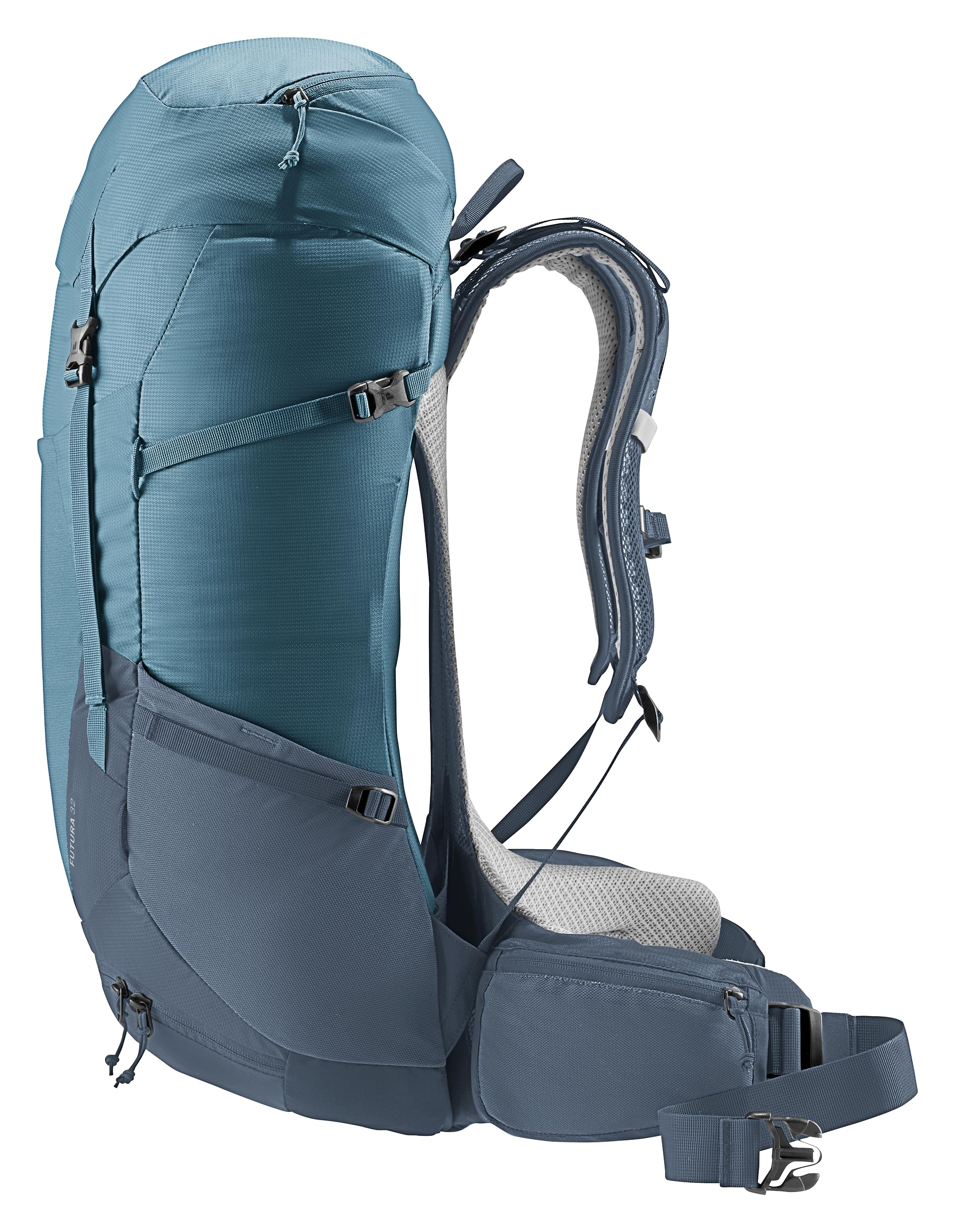 Deuter Futura 32 hydration system compatible supports easy sip on the trail