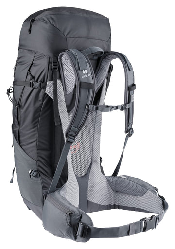 Bottom compartment on Deuter Futura Air Trek 50-10l for sleeping bag or damp items