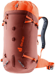 Deuter Guide 30L alpine back system enhances stability on challenging ascents.