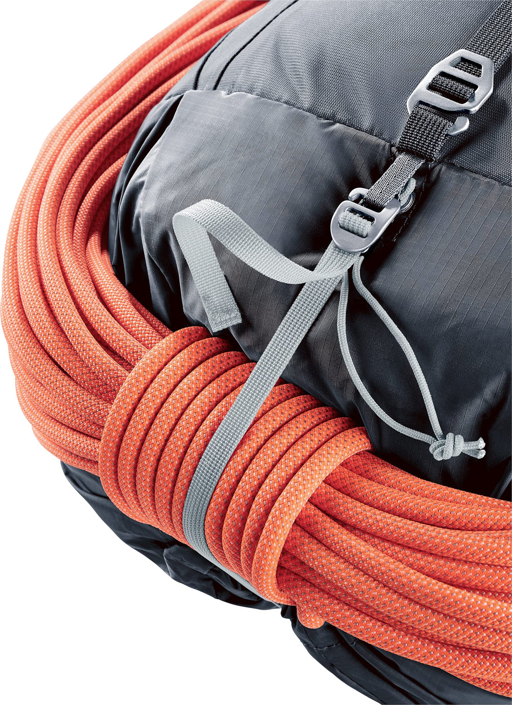 Deuter Guide 34+8L hydration bladder compatibility for long days