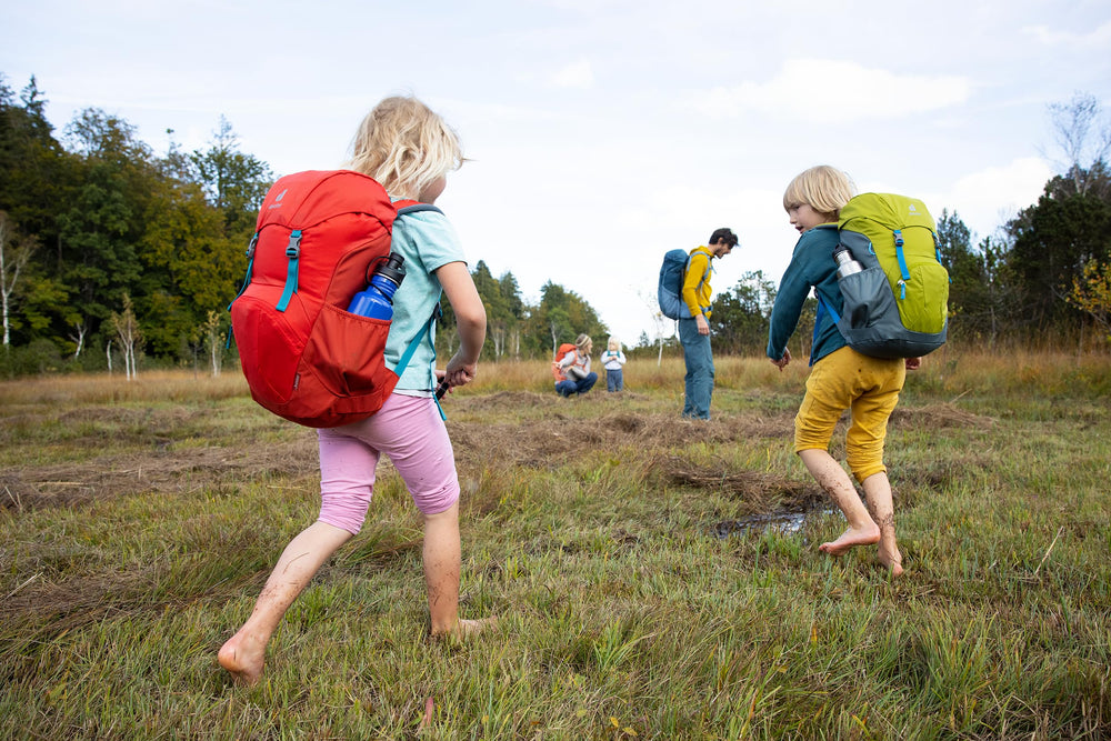 Deuter Junior durable 600D PES fabric for everyday use.