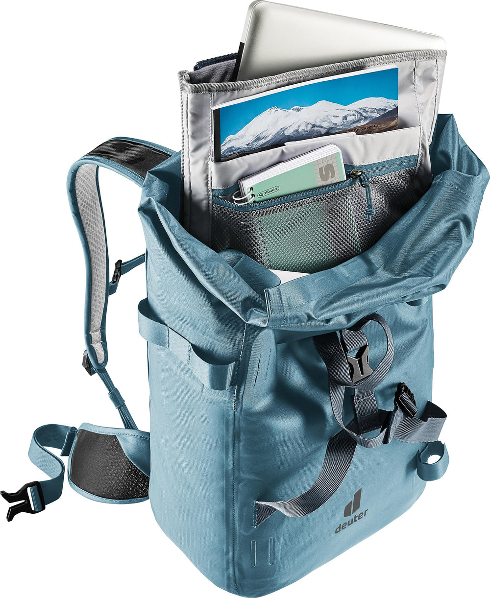 Deuter Minimalistic Atlantic ideal for daily commute and shopping trips.