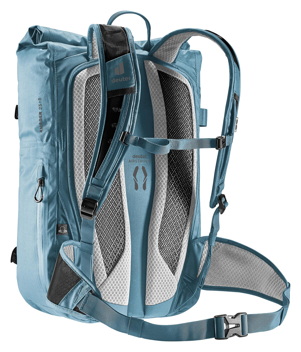 Deuter Minimalistic Atlantic zip-in organiser keeps tablets and documents neatly organized.