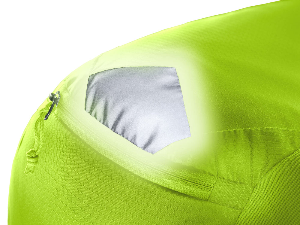 Deuter Race Air 14+3 expansion zip adds extra capacity when needed.