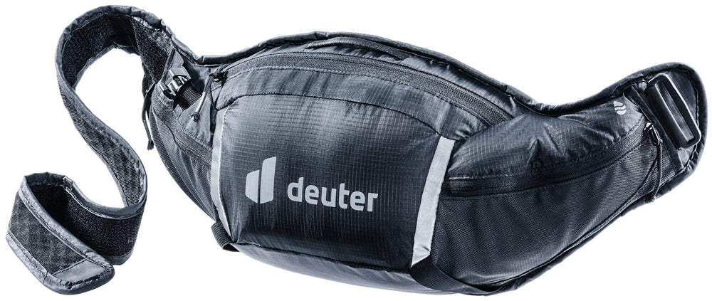 Deuter Shortrail III front view shows compact trail-ready storage