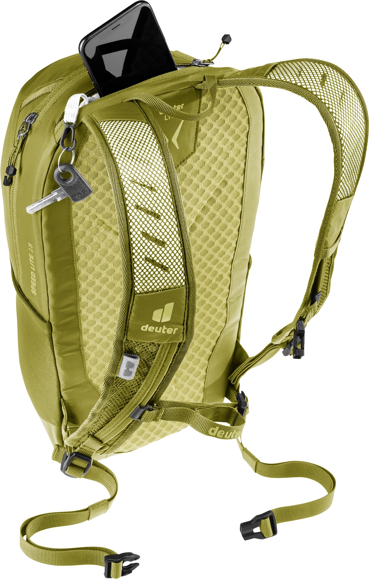 Deuter Speed Lite 13L adjustable sternum strap keeps the load balanced.