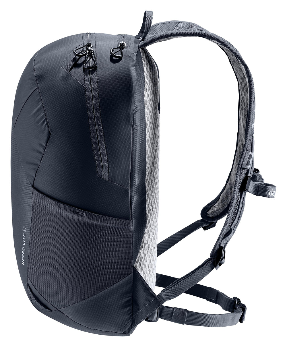 Deuter Speed Lite 17L adjustable sternum strap for stability.