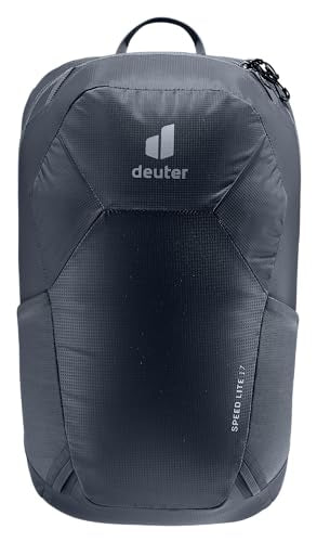 Deuter Speed Lite 17L side pocket provides extra storage.