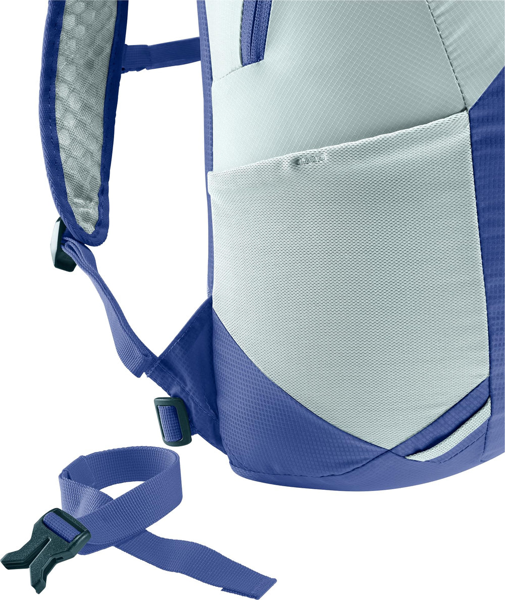 Deuter Speed Lite 17L adjustable sternum strap enhances stability.