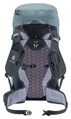 Deuter Speed Lite 28L SL side pocket for quick-access gear.