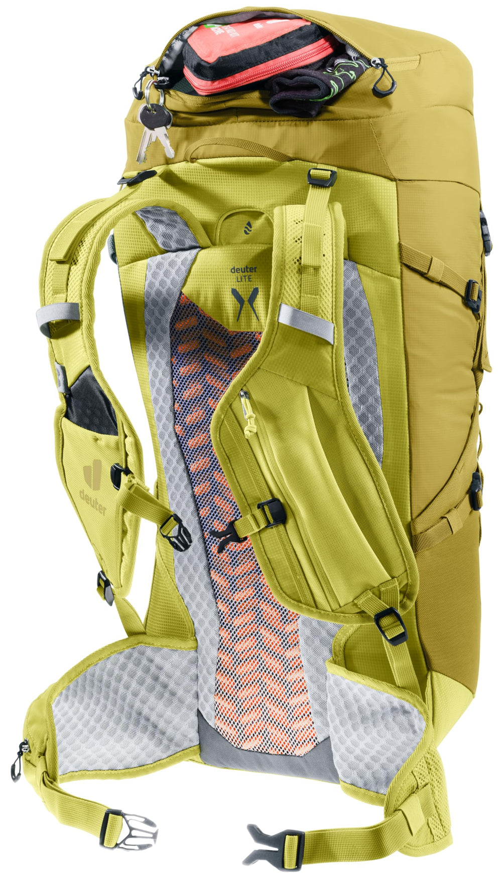 Deuter Speed Lite 30L recycled fabric material emphasizing eco-conscious choice