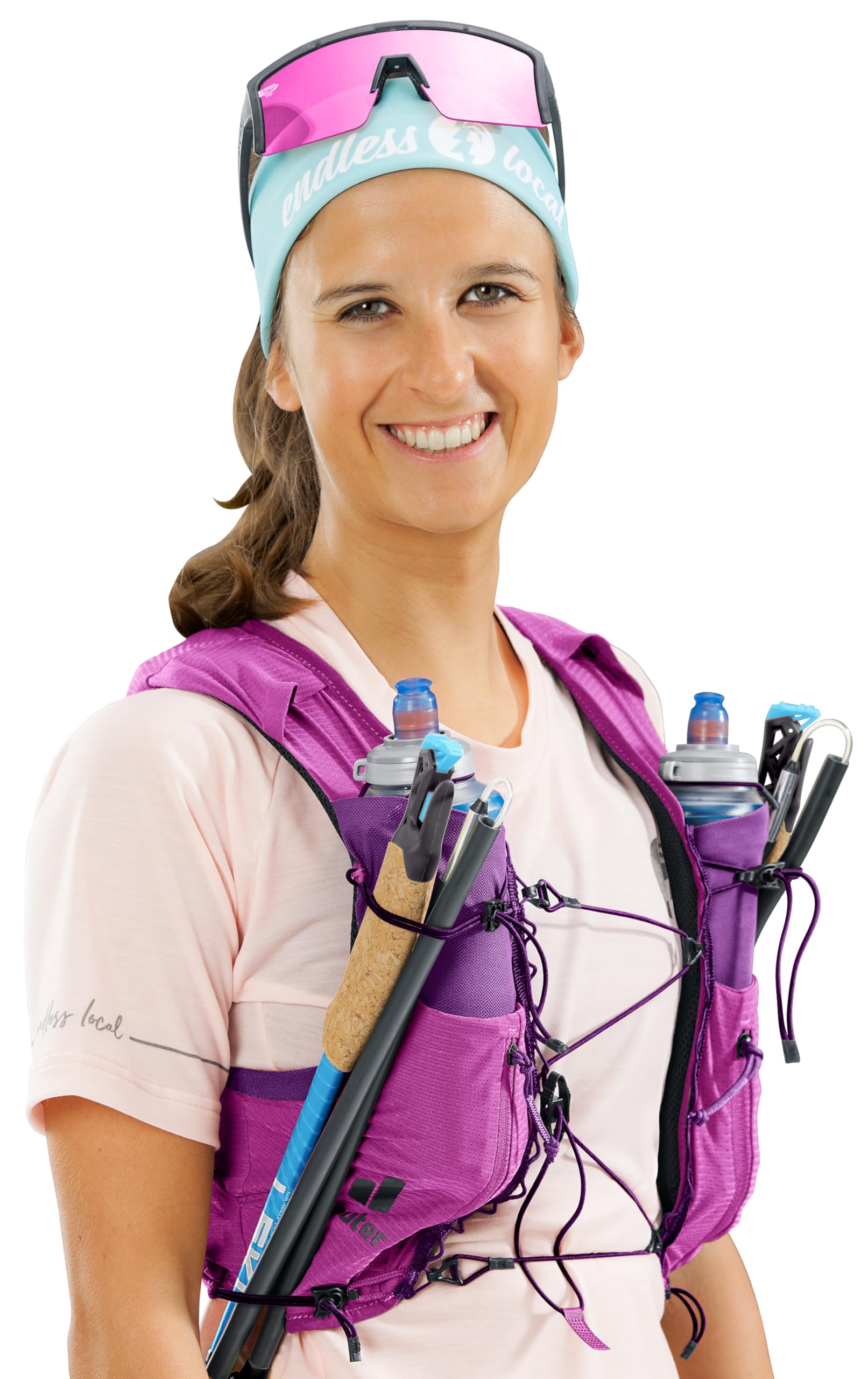 Deuter Traick 5 SL vest back pocket for hydration and jacket.