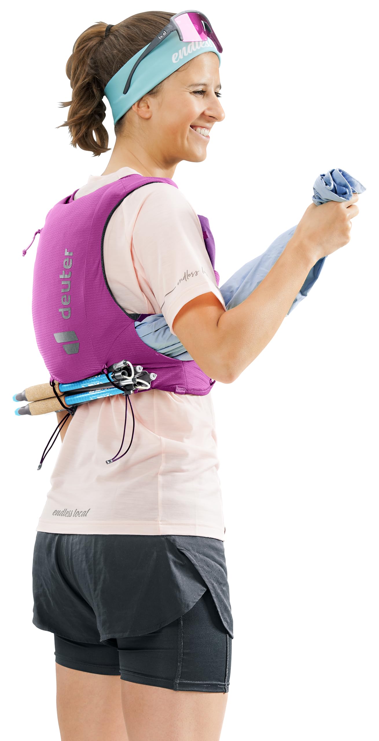 Deuter Traick 5 SL vest stick holder for trekking poles.