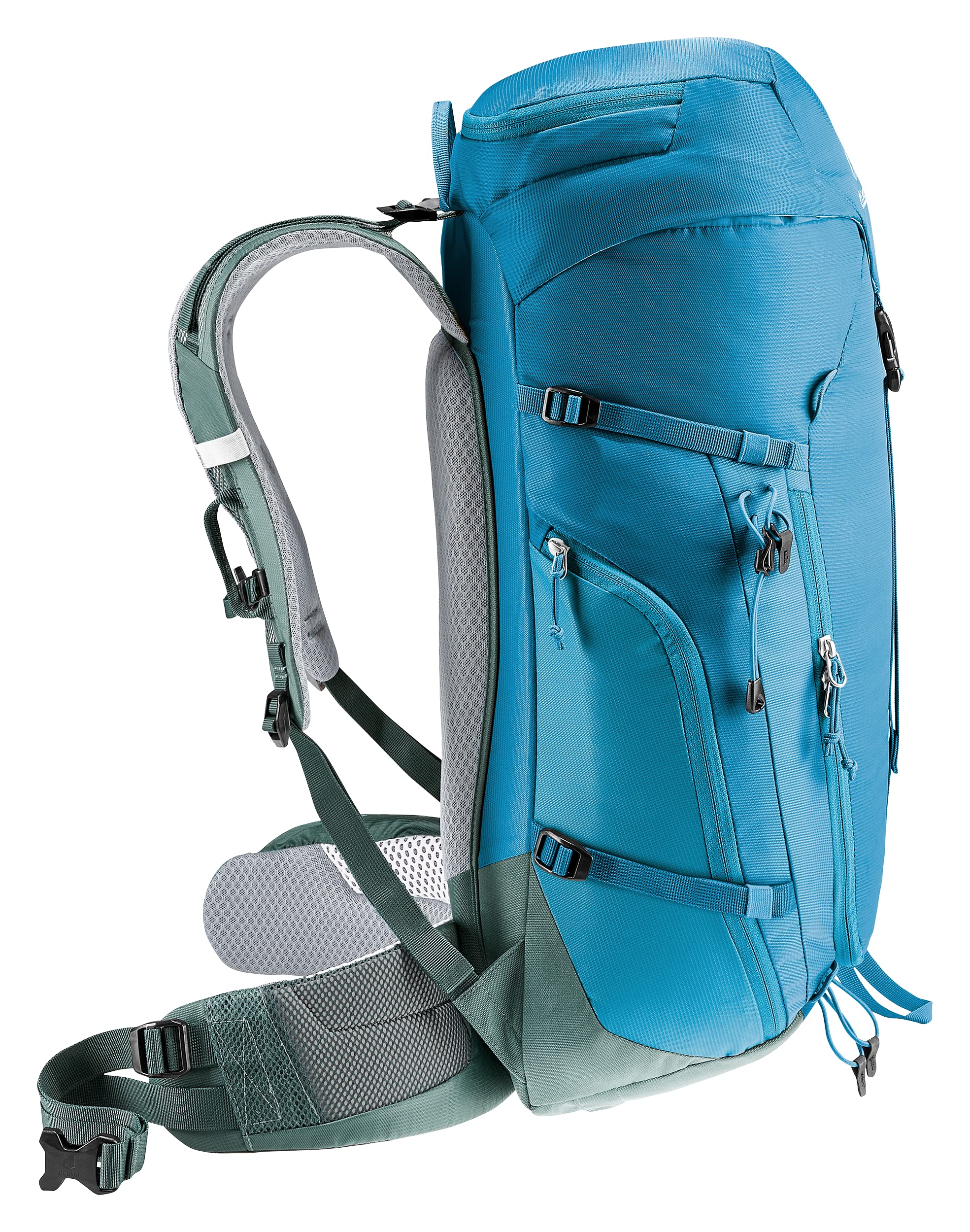 Deuter Trail 30L ventilated back panel keeps you cool on steep climbs.
