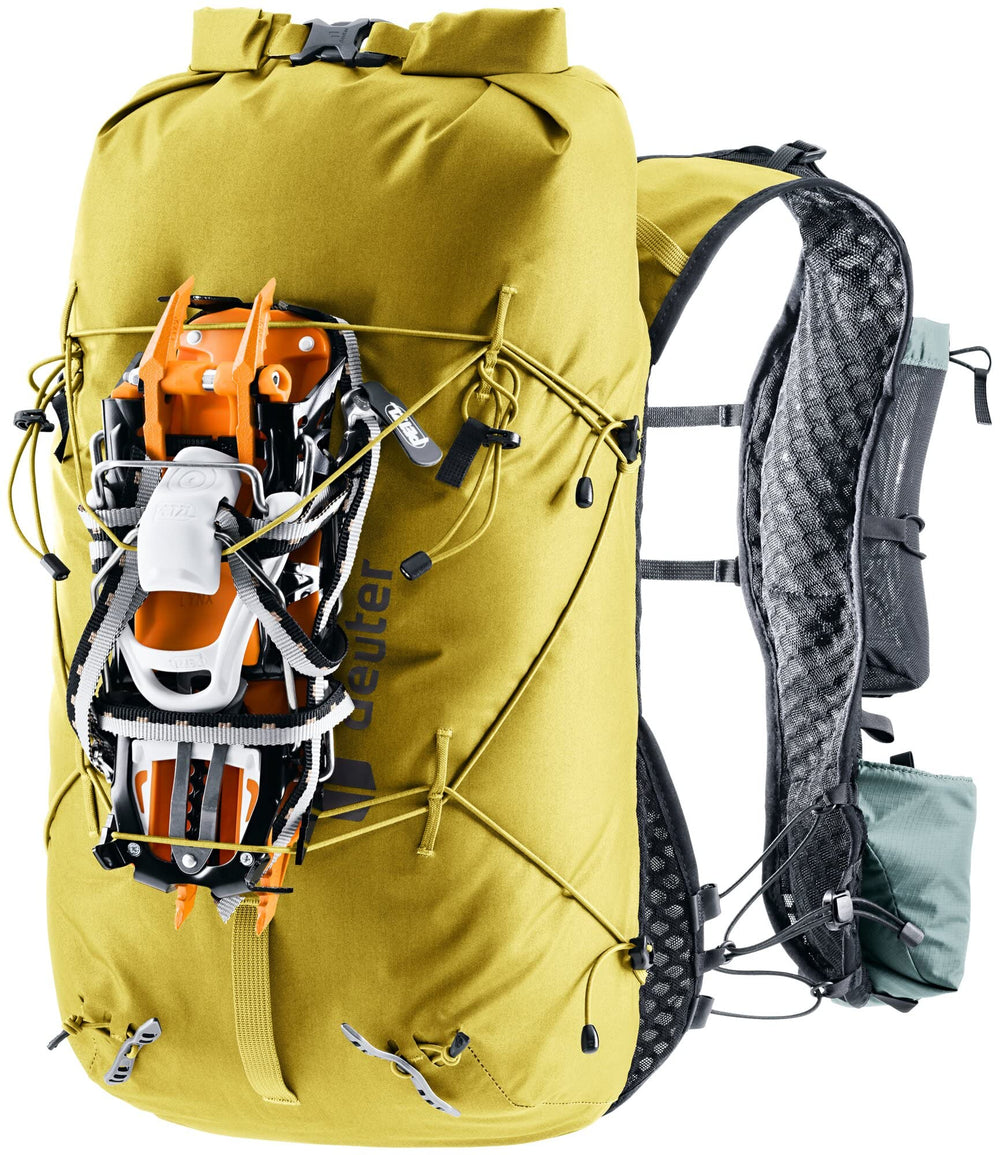 Deuter Vertrail 16L hydration compatibility supports on the move hydration.