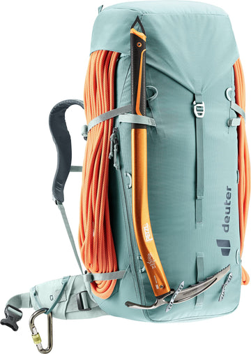 Deuter Women’s Guide 42-8 SL 3L hydration compatibility supports easy moisture access.