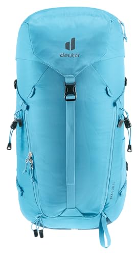 Deuter Women’s Trail 28 SL airflow backpanel provides breathable support during hikes.