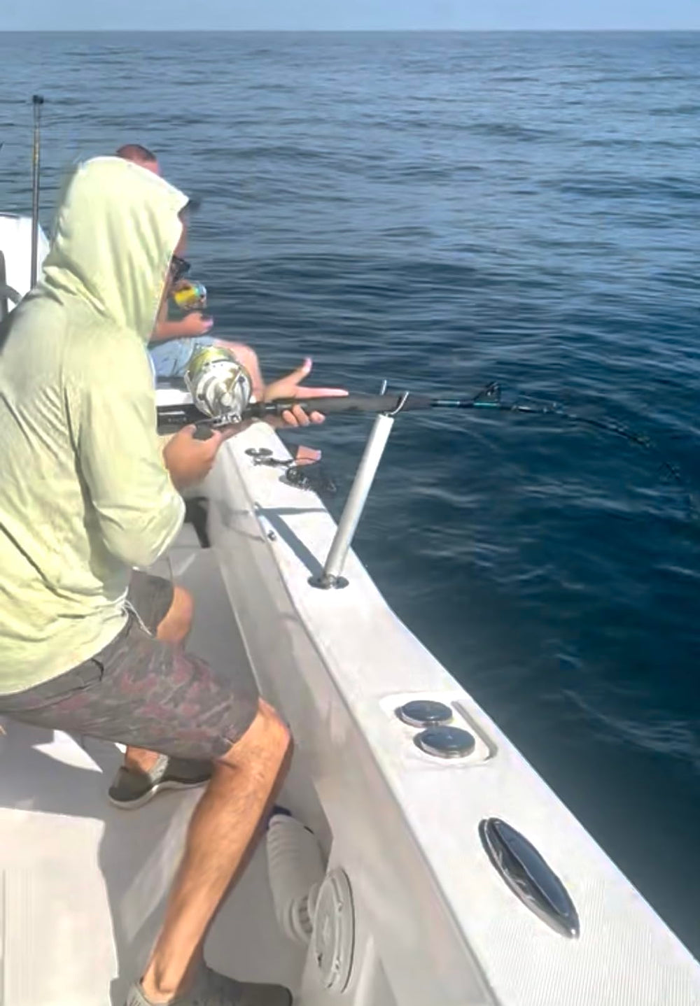 Dev Fishing Gunnel-Protection design prevents wear on the boat gunnel during battles