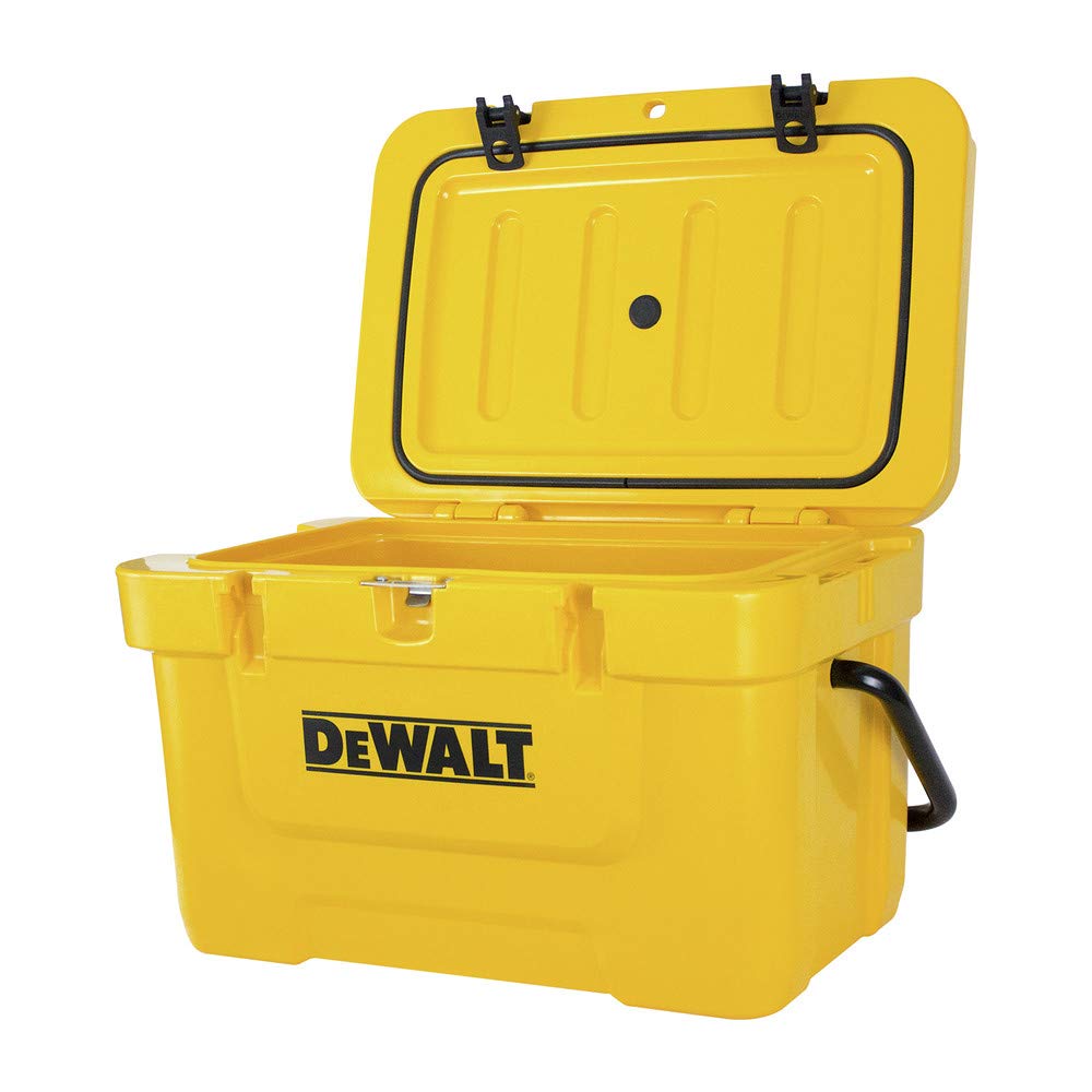 DEWALT 25 Qt cooler lid with cam latch demonstrates secure closure during transport.