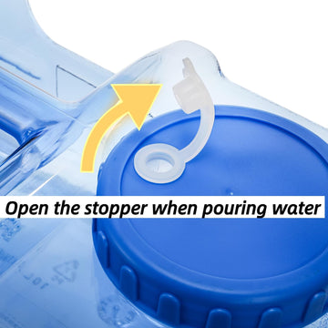 Dicunoy water container features a top handle for straightforward carrying.