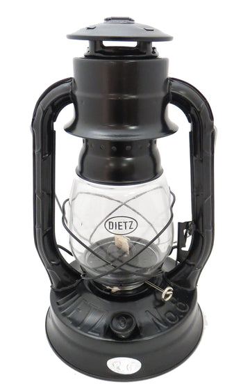Dietz Air Pilot 8 Lantern wick close-up showing steady flame for trails.