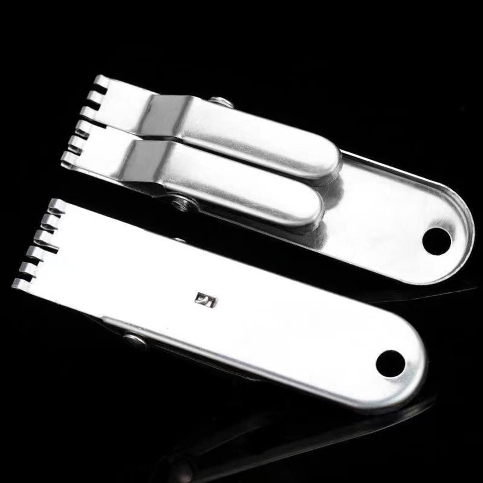 DIIOOMIEEU two-piece pack provides easy backup during fishing trips.