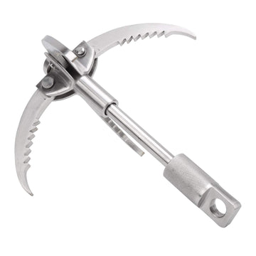 Dilwe outdoor survival grappling hook in action during an adventure.